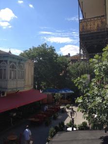 Посуточно 2-х комнатная квартира в центре Старого Тбилиси