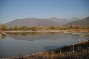ущелье реки Лопота продается комплекс озер, земля