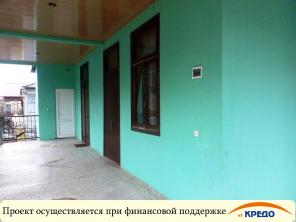 В Грузии на курорте Кобулети по адресу ул. Агмашенебели №628, в 100 метрах от пляжа, сезонно сдаются комнаты