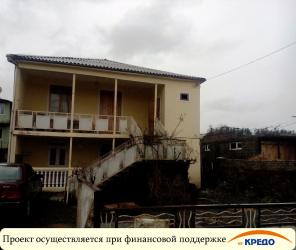 В Грузии на курорте Кобулети по адресу ул. Агмашенебели №652, в 100 метрах от пляжа, сезонно сдаются комнаты