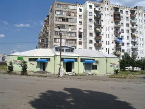 Продам в Тбилиси у метро Варкетили отд.стоящее комм.здание 241 кв.м.