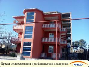 В Грузии на курорте Кобулети по адресу ул. Агмашенебели №355, в 30 метрах от пляжа, в семйной гостинице сдаются комнаты