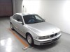 .BMW 525i.